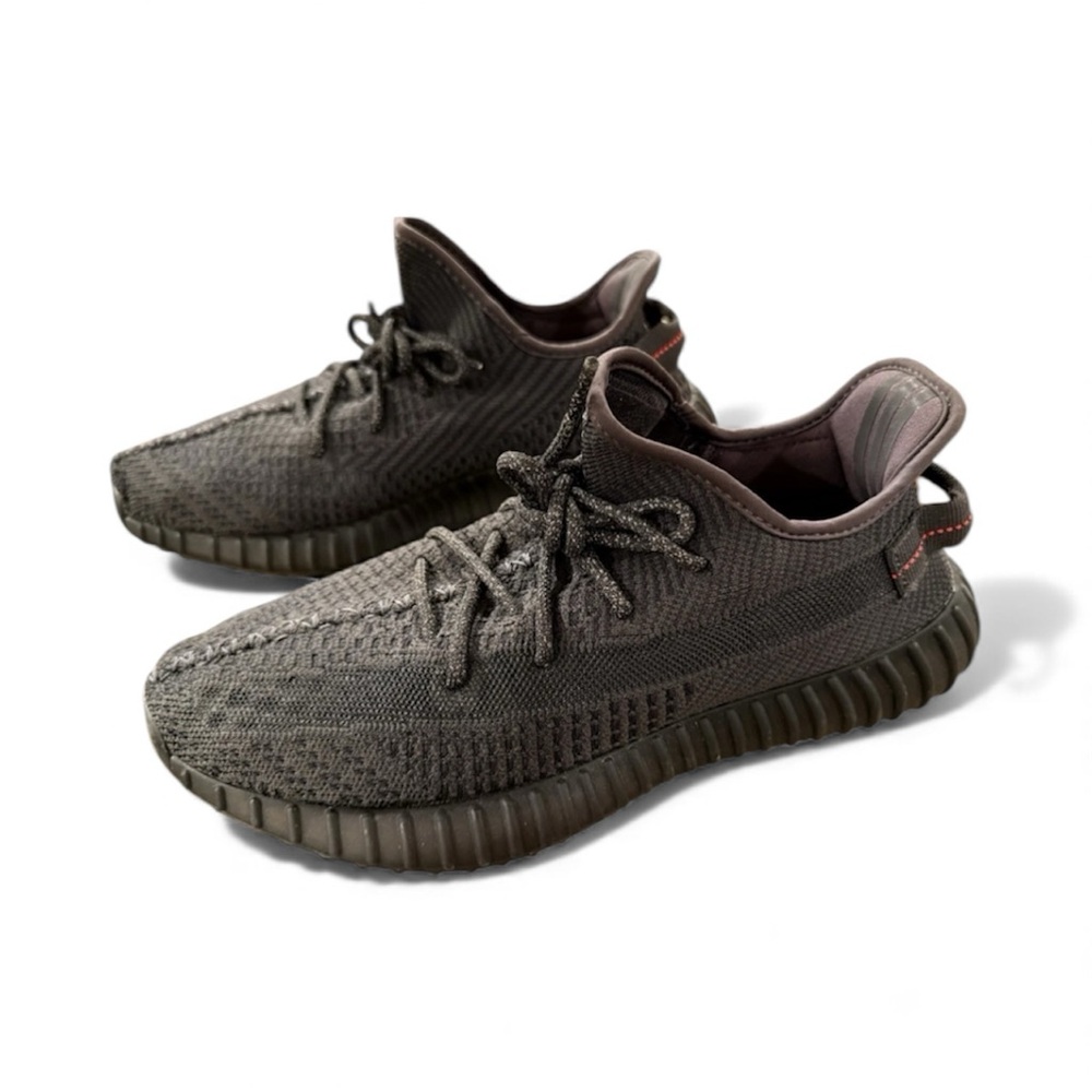 Yeezy boost 350 v2 mens size 11 fu9006 BLACK/BLACK/BLACK